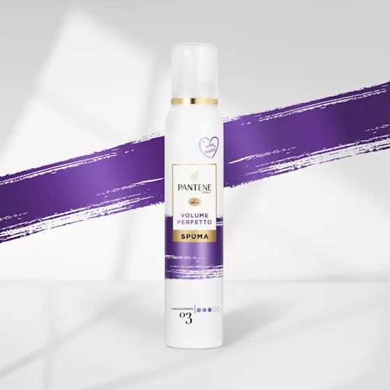 Pantene Pro-V Spuma Volume Perfetto 200ml – Con Biotina e Nutrienti Pro-V – Tenuta Flessibile Livello 3 – Effetto Spessore e Protezione Termica