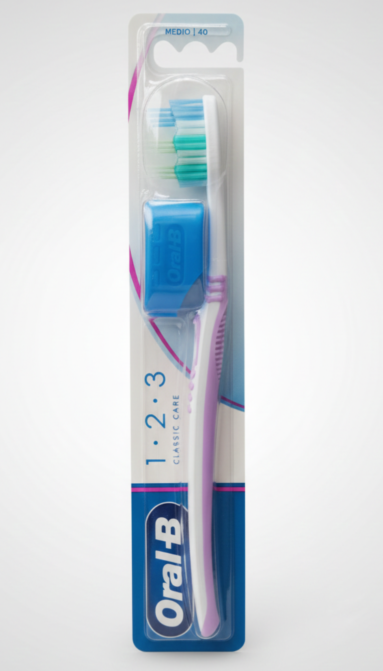 Oral-B Spazzolino Denti Classic Care 40 Medio – Pulizia Profonda e Anti-Placca