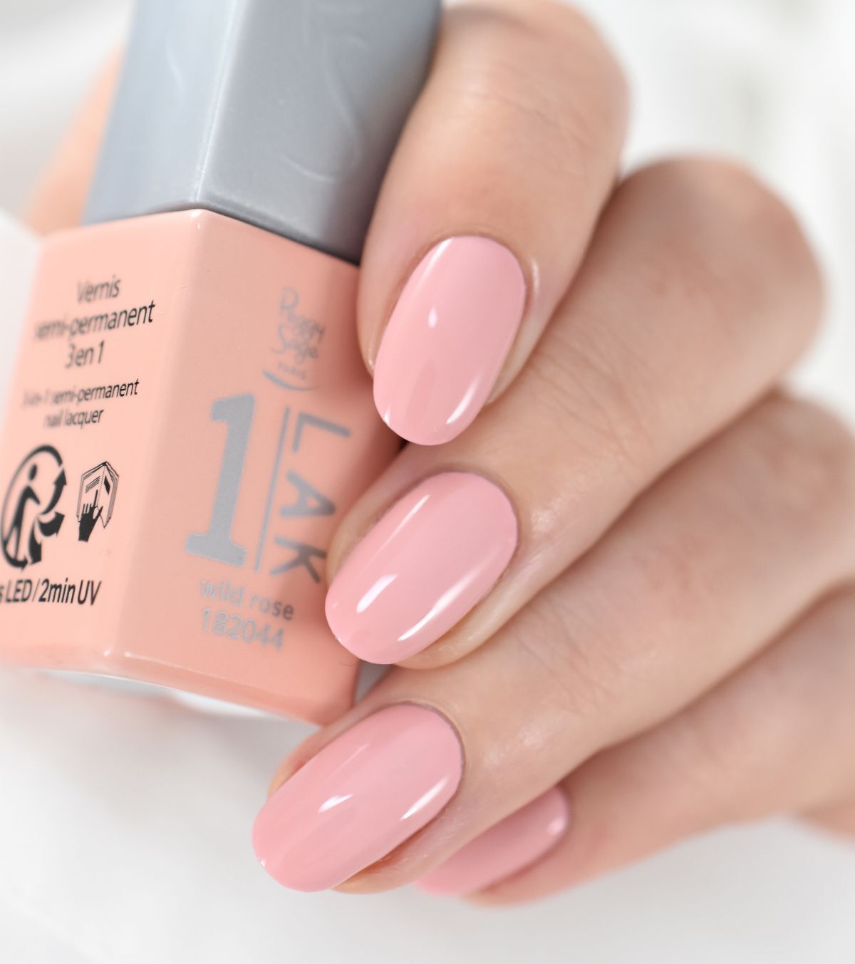 Peggy Sage 1-LAK Smalto Semipermanente 3-in-1 Professionale 5ml – Smalto Monofase Senza HEMA Base, Colore e Top Coat Integrati ad Alta Brillantezza