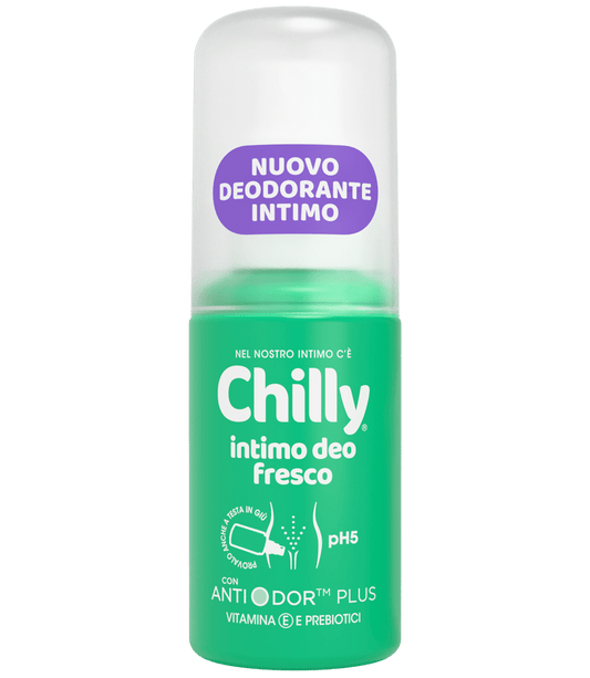 Chilly Intimo Deo Fresco spray applicato dopo detersione, flacone con pompa e testo su freschezza e pH 5