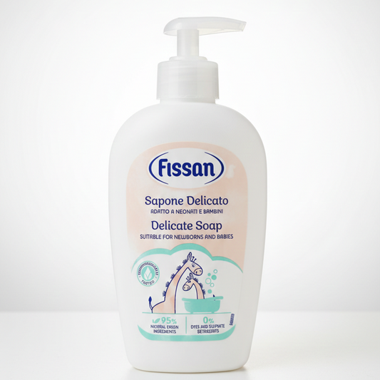 Fissan Sapone Delicato 250ml | Adatto a Neonati e Bambini | Con Estratti di Camomilla | 95% Ingredienti di Origine Naturale | pH Fisiologico | 0% Coloranti e Detergenti Solfati