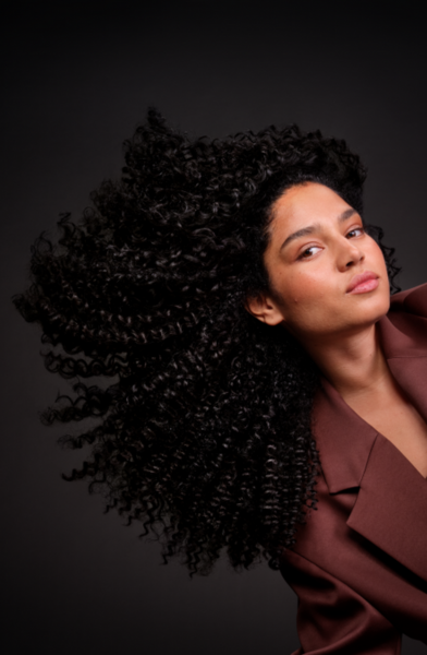 Garnier Olia Colorazione Permanente Senza Ammoniaca – Tinta con 60% di Oli di Fiori e Tecnologia ODS – Copertura 100% Capelli Bianchi
