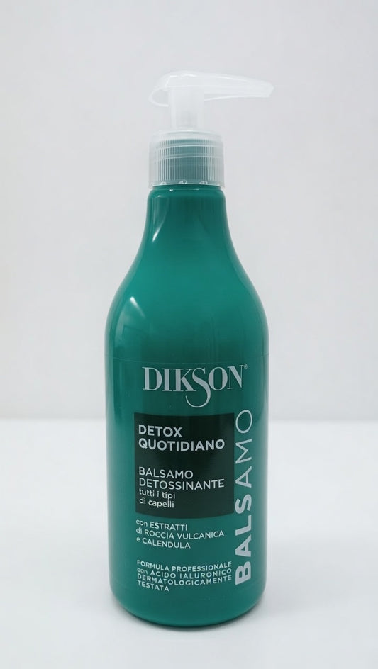 Flacone di Dikson Balsamo Detossinante 500ml per tutti i tipi di capelli, con roccia vulcanica e calendula per azione purificante, lenitiva e districante.