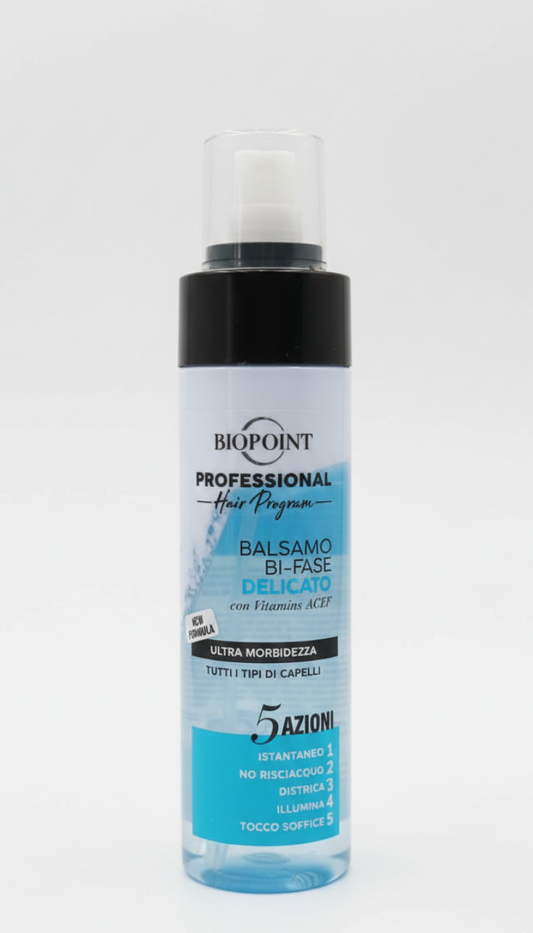 Biopoint Balsamo Bi-Fase Delicato 200ml spray senza risciacquo con vitamine ACEF, cheratina e aloe vera, districa immediatamente i capelli, migliora la pettinabilità e dona morbidezza e brillantezza senza appesantire.