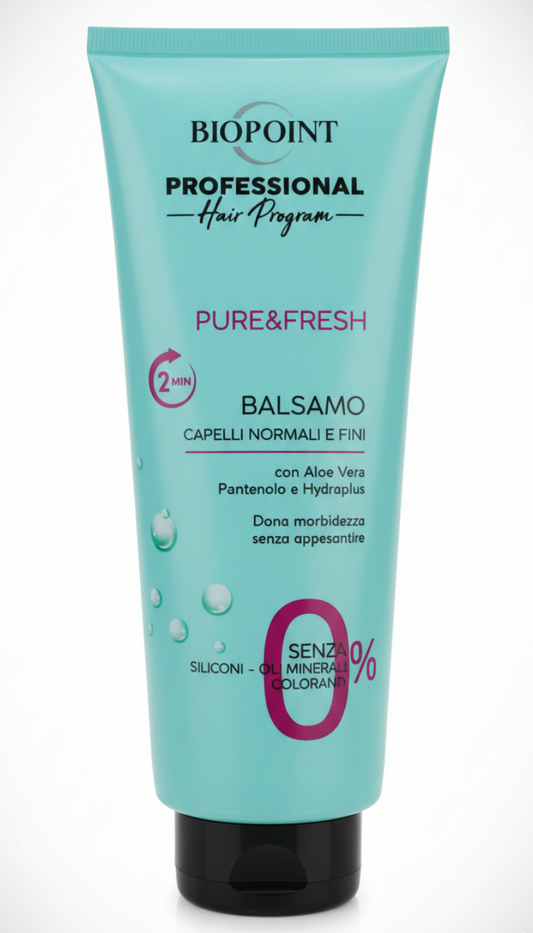 Biopoint Balsamo Pure&Fresh 350ml con aloe vera e complesso Hydraplus, formula senza siliconi, oli minerali e coloranti che idrata e districa i capelli normali e fini mantenendoli leggeri e morbidi.