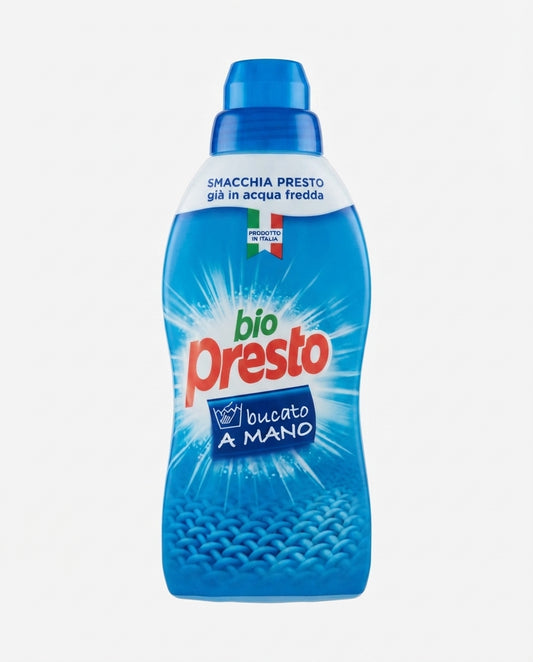 Bio Presto Bucato a Mano 750 ml, smacchia in acqua fredda, per bianchi e colorati, flacone riciclato.