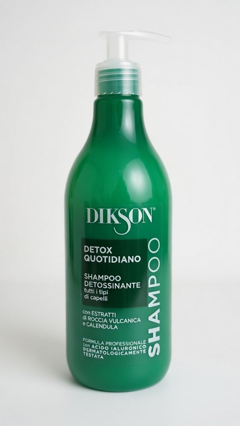 Flacone di Dikson Shampoo Detox 500ml purificante per capelli esposti a smog e inquinamento, con roccia vulcanica, calendula e alghe marine.
