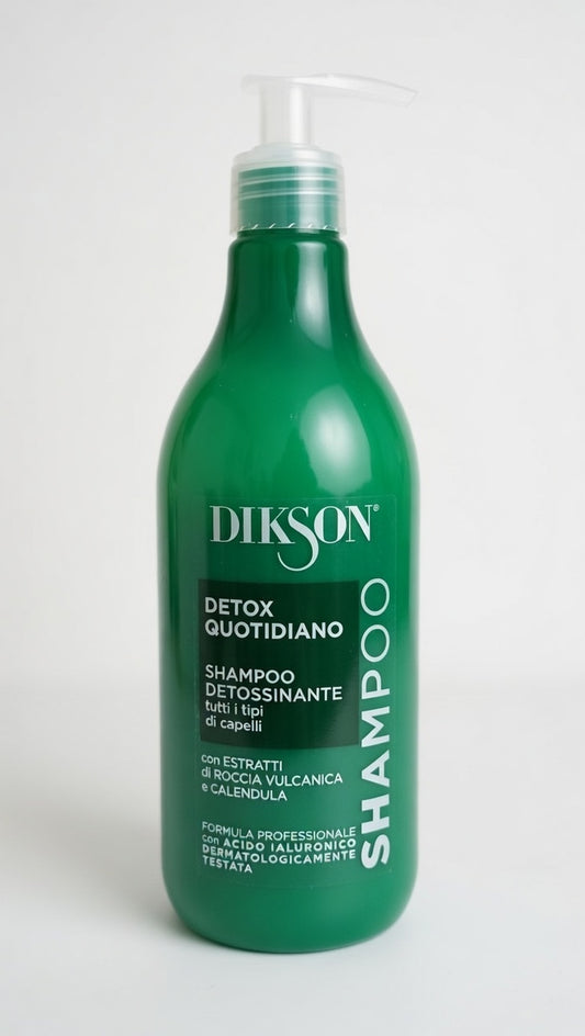 Flacone di Dikson Shampoo Detox 500ml purificante per capelli esposti a smog e inquinamento, con roccia vulcanica, calendula e alghe marine.