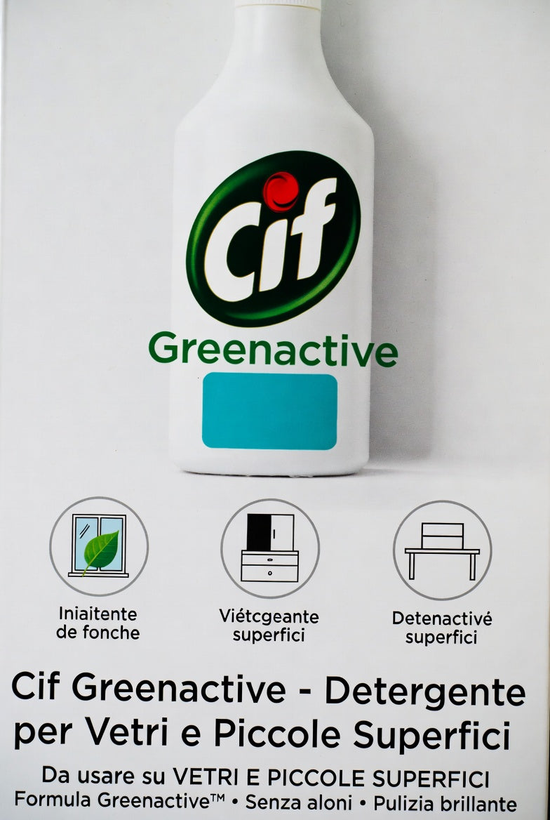 Cif Greenactive Vetri Brillanti Spray 650 ml con Olio Essenziale di Arancia – Formula Eco-Attiva Anti-Alone per Specchi, Cristalli e Superfici Lucide
