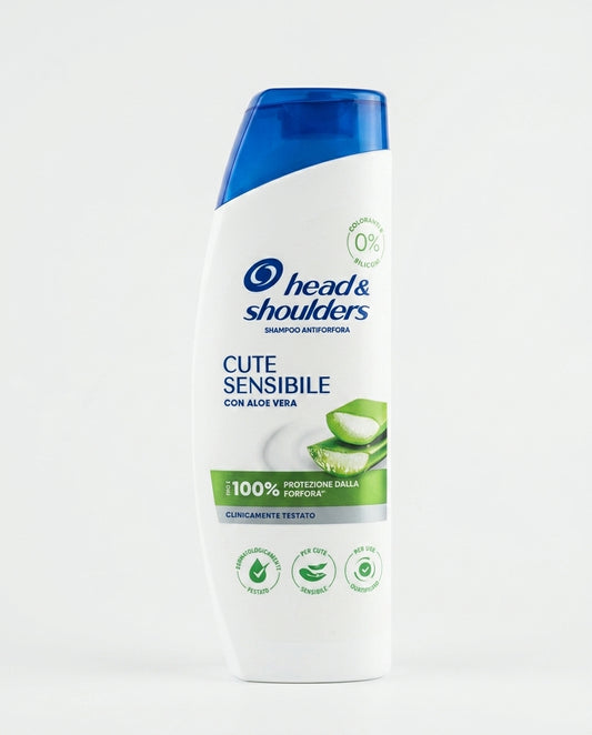 Head & Shoulders Cute Sensibile 250 ml, shampoo antiforfora con aloe vera, 3X protezione, formulato per lenire il prurito e contrastare la forfora, senza siliconi e coloranti.