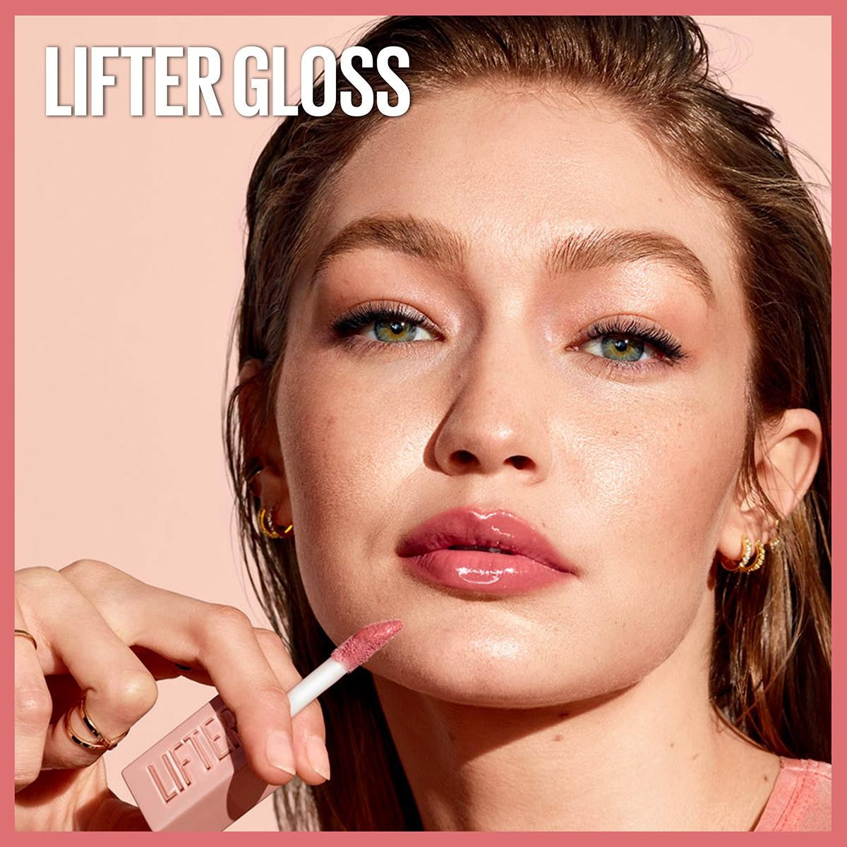 Maybelline New York Lifter Gloss Lucidalabbra Rimpolpante e Idratante all'Acido Ialuronico – Lip Gloss Volumizzante Effetto Specchio con Maxi Applicatore XL