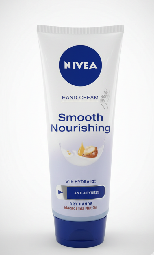 NIVEA Crema Mani Smooth Nourishing 100ml | Idratazione Profonda con Olio di Macadamia e Tecnologia Hydra IQ | Azione Anti-Secchezza Rapido Assorbimento