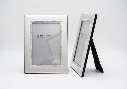 Borella Cornice Portafoto Silver Plated Tarnish Resistant Linea Samba – Formato 13x18 cm – Dettaglio Perline e Retro Velluto