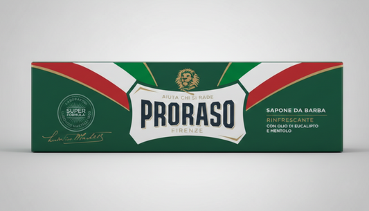 Sapone da barba Proraso Linea Verde in tubo da 150ml, crema da rasatura con olio di eucalipto e mentolo, formulata per creare una schiuma ricca e cremosa, ideale per una rasatura tradizionale rinfrescante, tonificante e confortevole per tutti i tipi di barba.